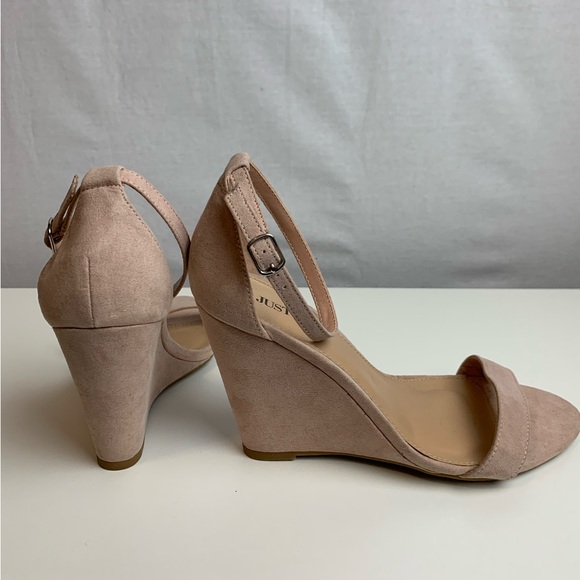 Never used. Suede pink wedges. Size 9. - Picture 3 of 5